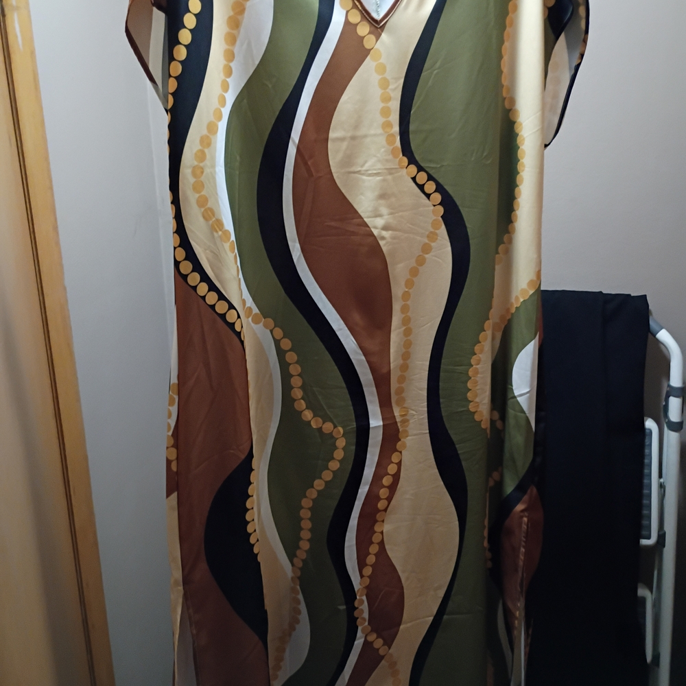 Multicolor Wavy Pattern Dress - image 4